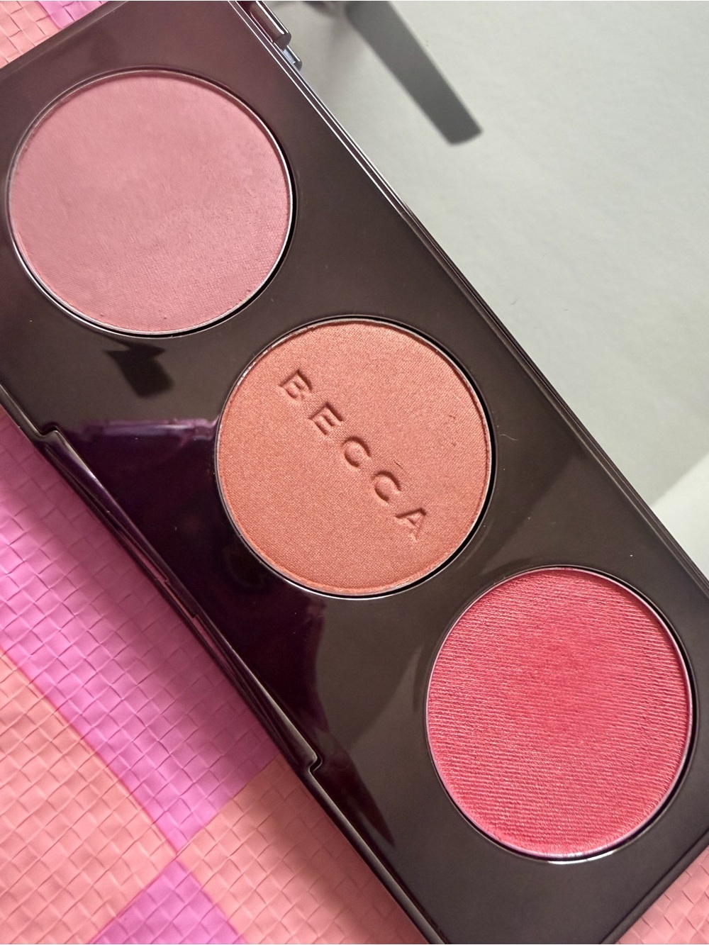 BECCA Trio Blush Palette in Peach, Pink & Rose